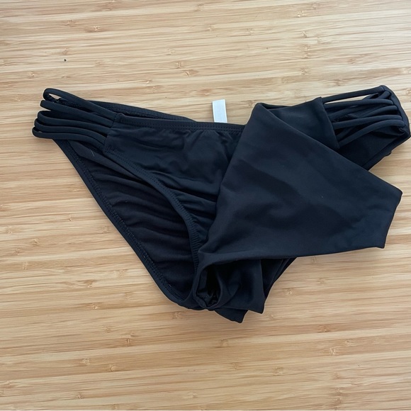 Two pack black bathing suit bottom size XS/S straps on the sides - Picture 3 of 10